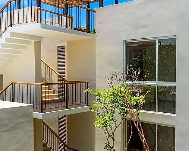 Hotel Chic With Private Pool & Rooftop 3*